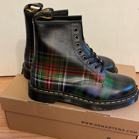 Dr. Martens Shoes - BNIB Dr Marten Tartan Plaid Boots size 8